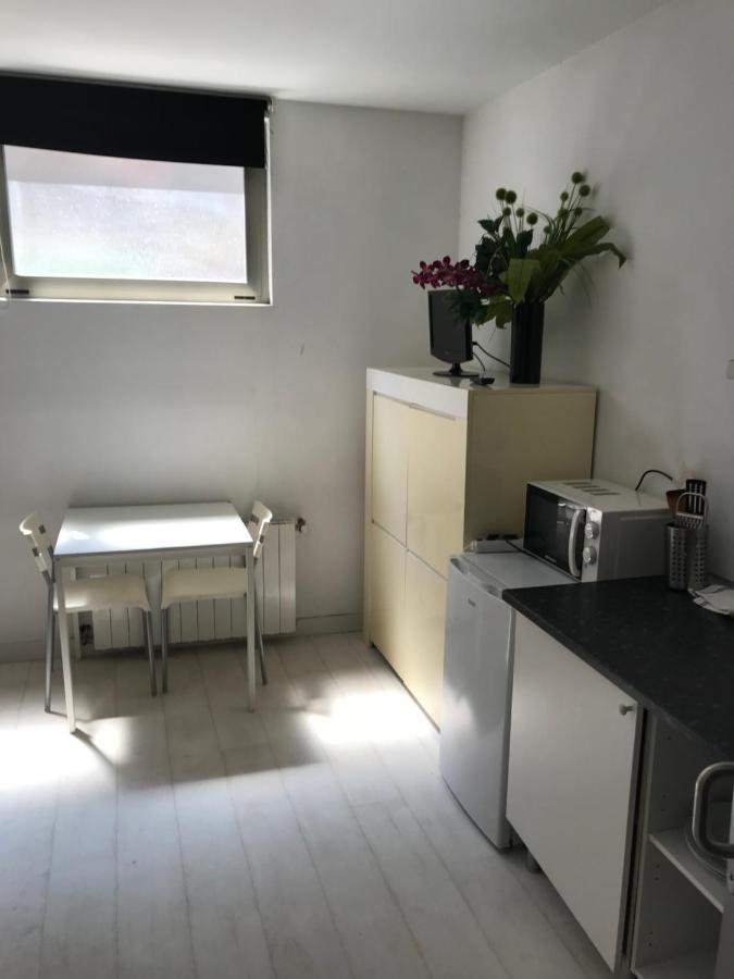 Room And Kitchen Bilbao Luaran gambar