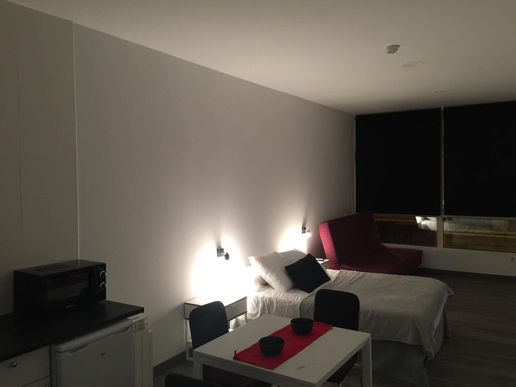 Room And Kitchen Bilbao Luaran gambar