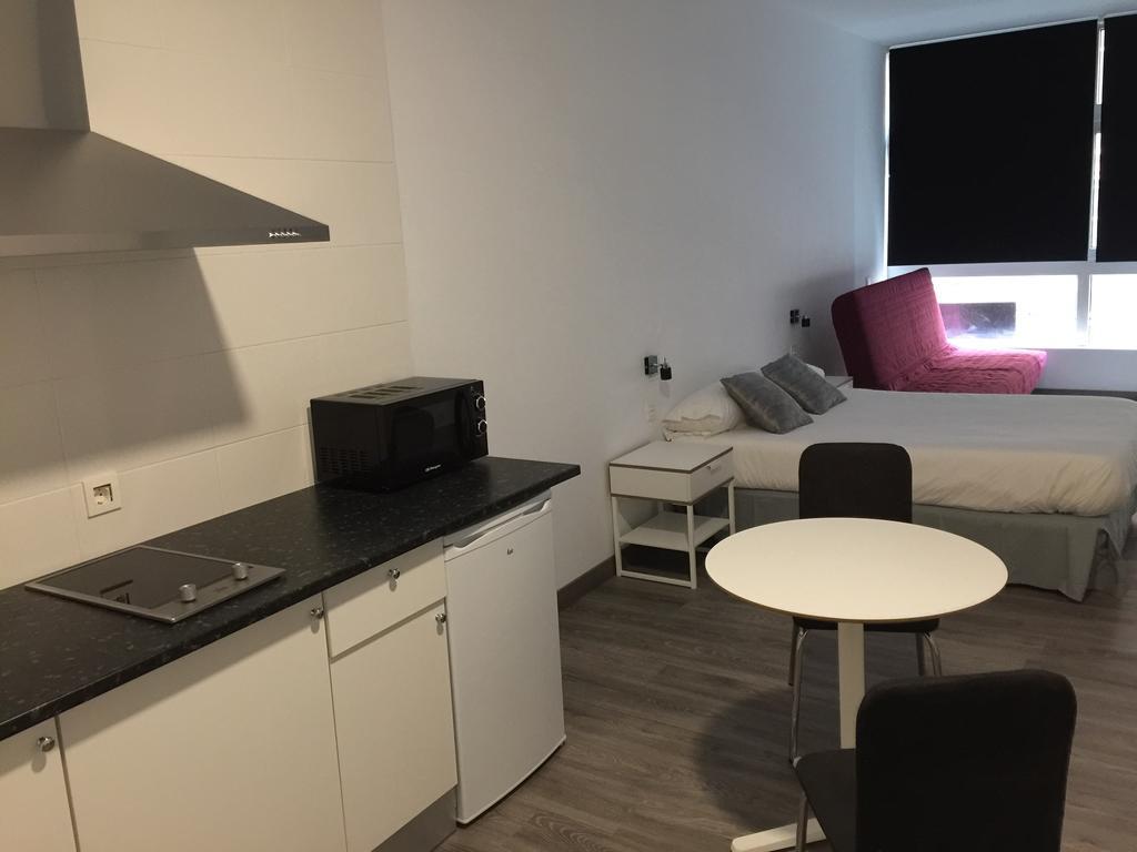 Room And Kitchen Bilbao Luaran gambar
