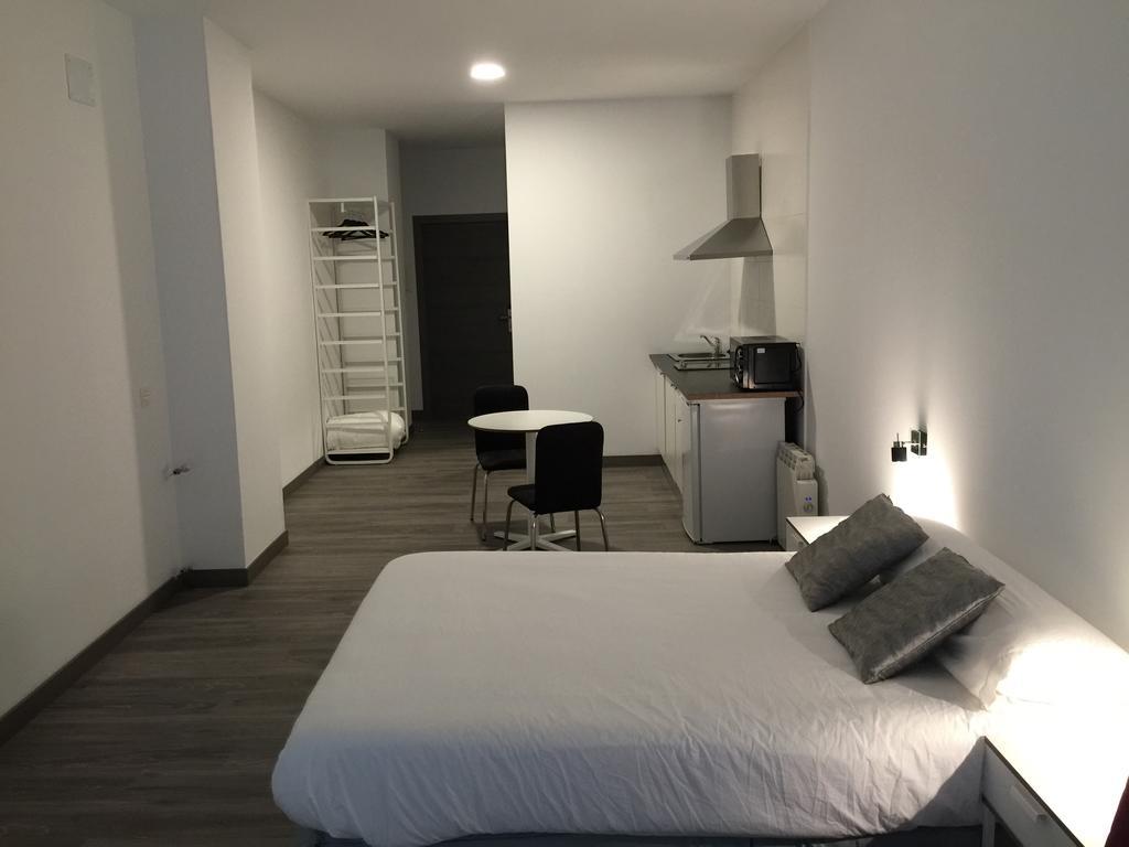 Room And Kitchen Bilbao Luaran gambar